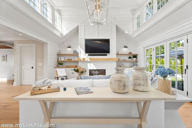 43 Peases Point Way S, House other with 4 bedrooms, 7 bathrooms and null parking in Edgartown MA | Image 20