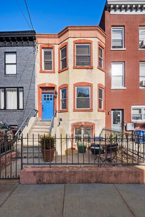 302 4th St, Jersey City, NJ, 07302-2316 | Card Image