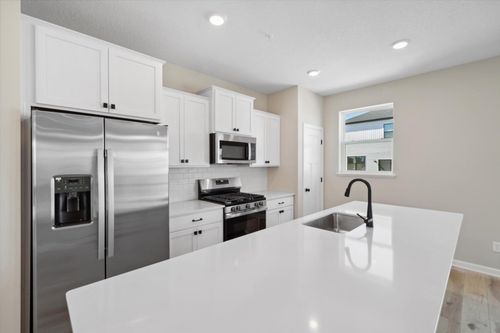 10387 Birchwood Cir, Victoria, MN, 55318-7455 | Card Image