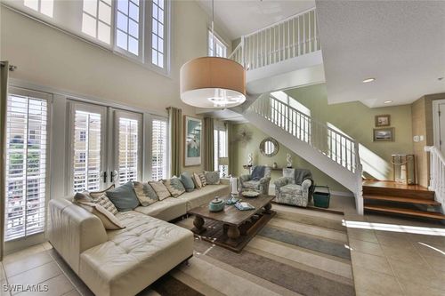 a-212-600 5th Ave S, NAPLES, FL, 34102-6643 | Card Image