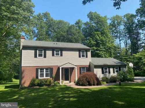 40 Grays Ln, ELVERSON, PA, 19520-9715 | Card Image