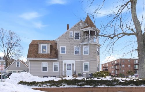 135-139 E Squantum St, Quincy, MA, 02171-2255 | Card Image
