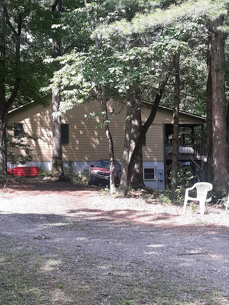Artist Way, Brasstown, NC 28902
