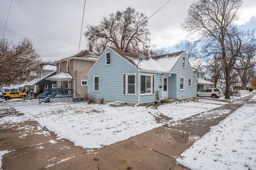 1060 Myrtle St, Grand Rapids, MI, 49504-3061 | Card Image