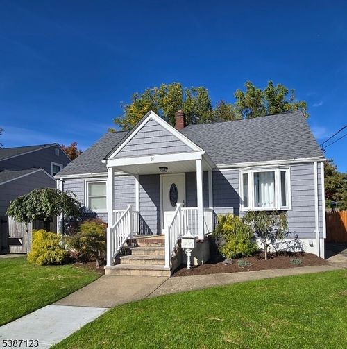 20 Kennedy Rd, Morris Plains, NJ, 07950-2312 | Card Image