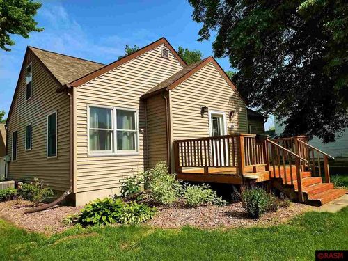 719 S Galbraith St, Blue Earth, MN, 56013-2119 | Card Image