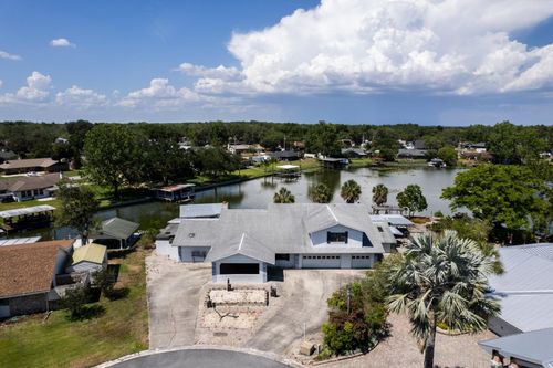 5339 Kings Ct, FRUITLAND PARK, FL, 34731-6018 | Card Image