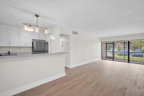 apt-21-5821 Washington St, Hollywood, FL, 33023-7404 | Card Image