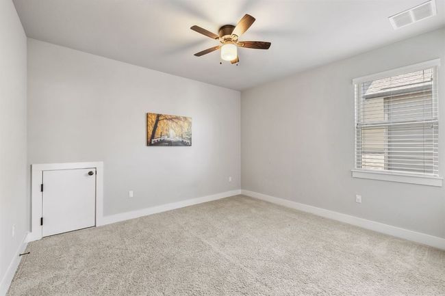 Third bedroom, upstairs. | Image 30