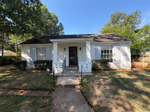 1113 S Sylvan Ave, Palestine, TX, 75801-5132 | Card Image