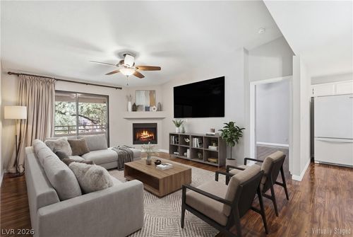 201-2641 S Durango Dr, Las Vegas, NV, 89117-2887 | Card Image