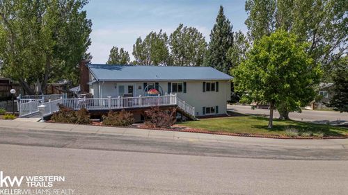2303 W 39th St, Casper, WY, 82604-5069 | Card Image