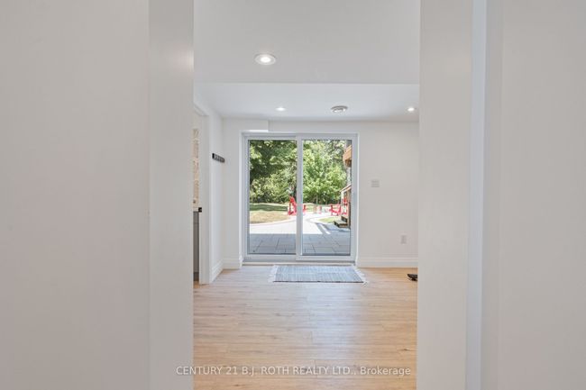 233 Dock Rd, House other with 3 bedrooms, 3 bathrooms and 5 parking in Barrie ON | Image 30