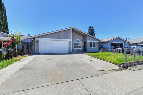 1025 Carrie St, West Sacramento, CA, 95605-2049 | Card Image