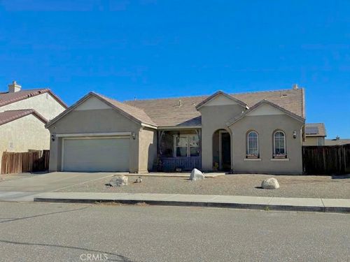 10983 Bay Shore St, Victorville, CA, 92392 | Card Image