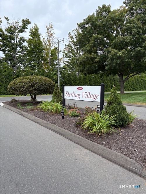 33-33 Essex Ct, Meriden, CT, 06450-8139 | Card Image