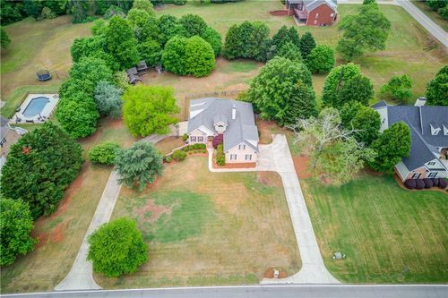 5667 Britt Whitmire Rd, Gainesville, GA, 30506-2718 | Card Image