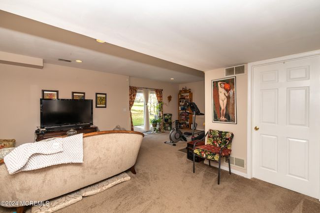 291 Marigold Ct, Condo with 3 bedrooms, 3 bathrooms and 1 parking in Toms River NJ | Image 22