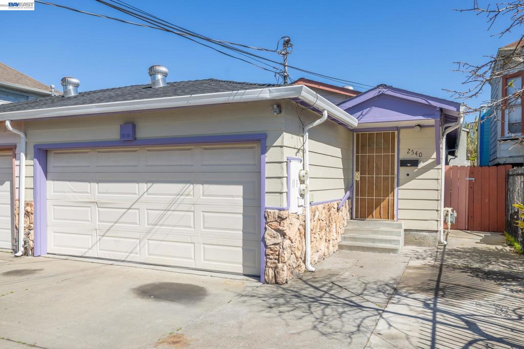Residential in Oakland 2