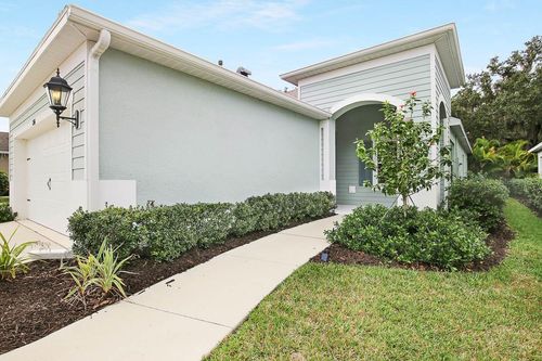 13576 Circa Crossing Dr, LITHIA, FL, 33547-4350 | Card Image