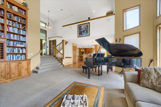 2 Story Living Room | Image 5