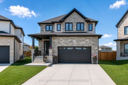 1600 Medway Park Dr, London, ON, N6G3W1 | Card Image