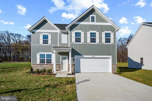 438 Buckeye Drive, SHENANDOAH JUNCTION, WV, 25442 | Card Image