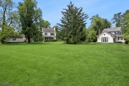 111 Village Rd, New Vernon, NJ, 07976 | Card Image
