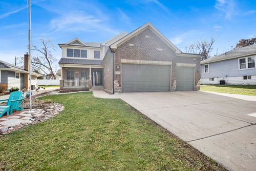 117 S Grant St, Westmont, IL, 60559-1907 | Card Image
