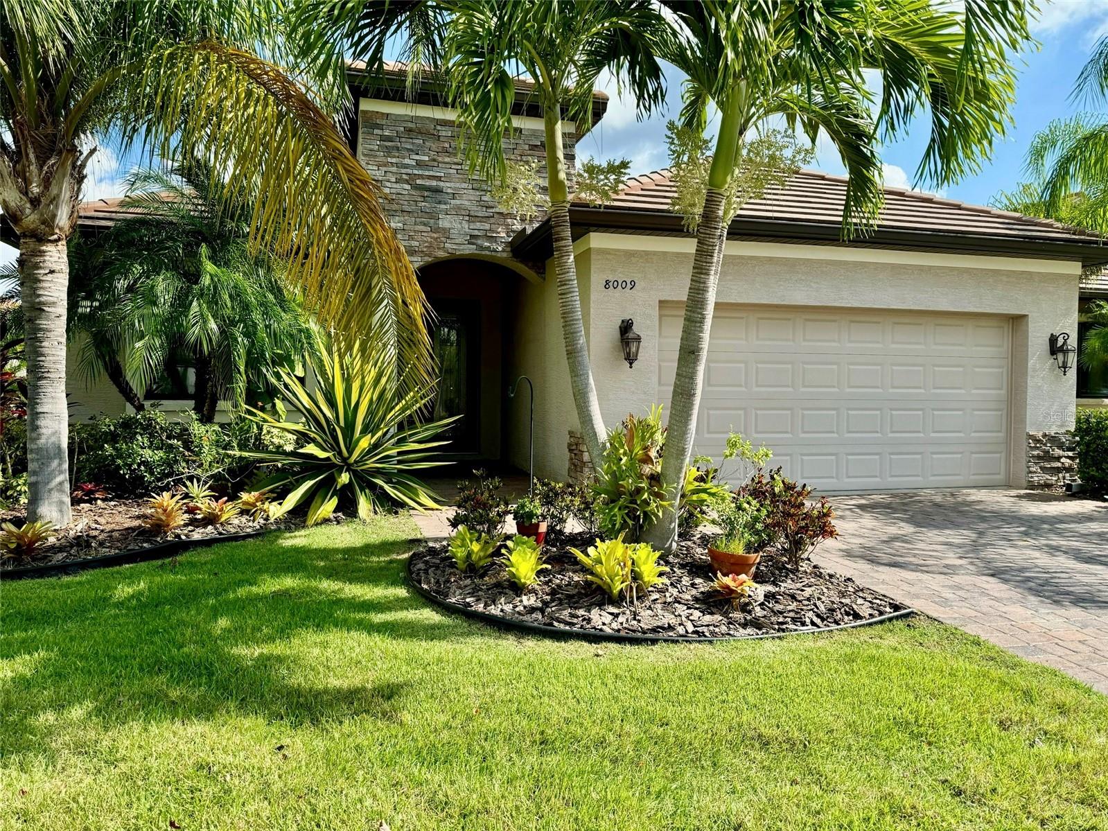 Rio Bella Pl, Bradenton, FL 34201