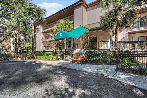 5309-300 Woodhaven Dr, Hilton Head Island, SC, 29928-7513 | Card Image