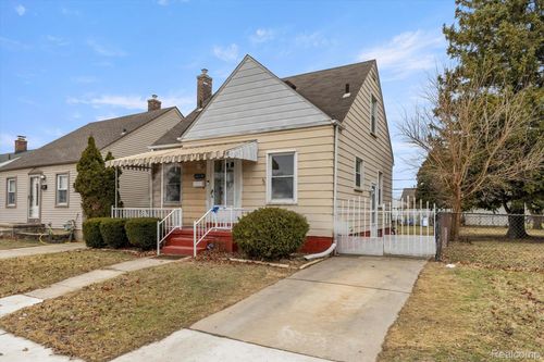 18291 Henry St, Melvindale, MI, 48122-1428 | Card Image