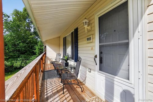 9533 Overlook Ct, Grand Blanc, MI, 48439-7320 | Card Image