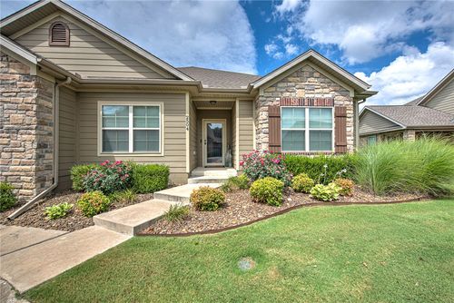 2504 Sw Moorland St, Bentonville, AR, 72713-8387 | Card Image