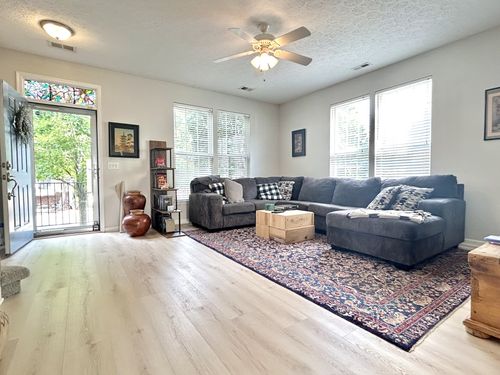 7826 Heaton Way, Nashville, TN, 37211-7053 | Card Image