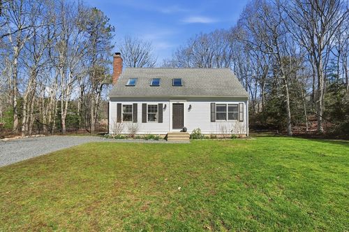 296 Meiggs Backus Rd, Sandwich, MA, 02563-2748 | Card Image
