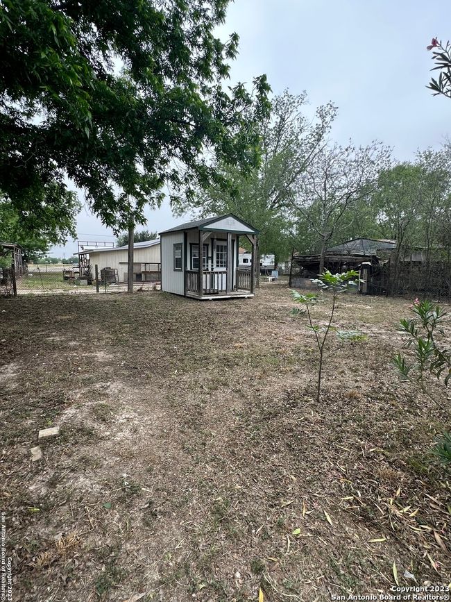429 Wingate St, House other with 2 bedrooms, 2 bathrooms and null parking in La Pryor TX | Image 12