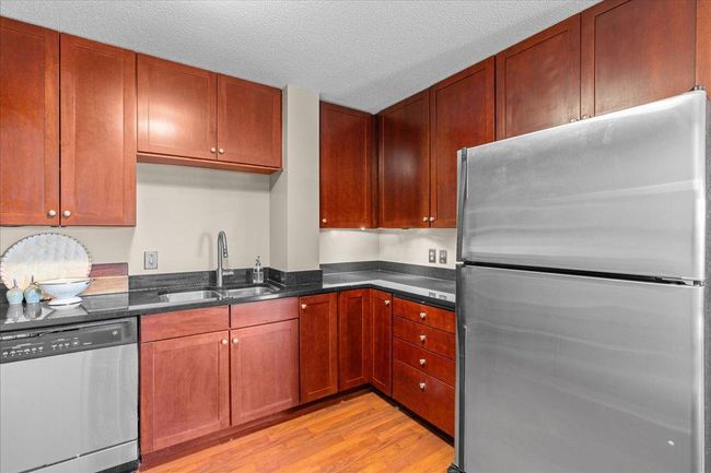 Kitchen | Image 6