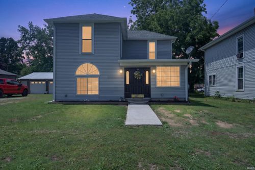 905 Jackson St, Burlington, IN, 46915-1517 | Card Image