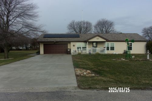 507 N Fifth St, Ashkum, IL, 60911-6025 | Card Image