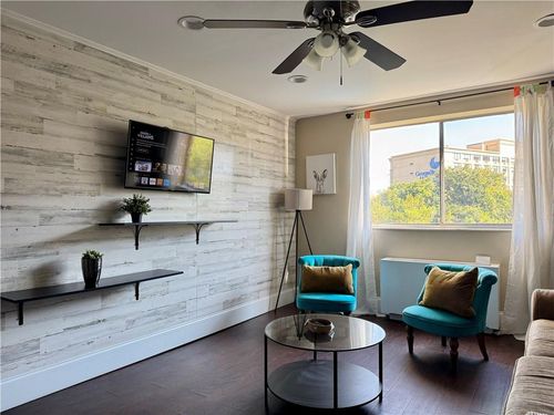 apt-404-215 Piedmont Ave Ne, Atlanta, GA, 30308-3319 | Card Image