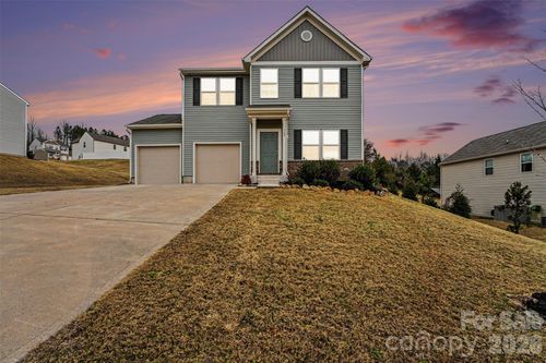 705 Wilshire Dr, Albemarle, NC, 28001-9168 | Card Image