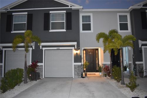 6572 Serenity Fall Ln, SARASOTA, FL, 34240-2428 | Card Image