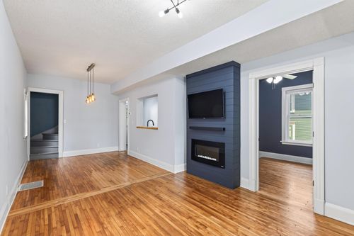 801 Armstrong Ave, Saint Paul, MN, 55102-3815 | Card Image