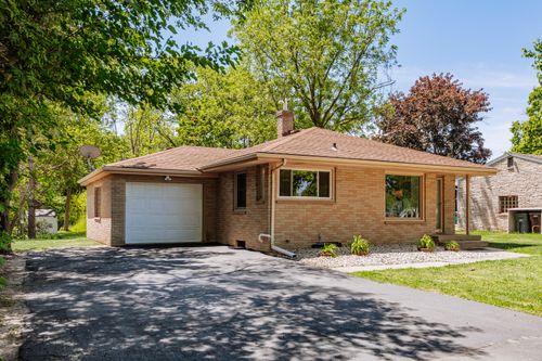 3049 Clayton Ave, East Troy, WI, 53120-1103 | Card Image