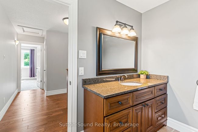 782801 3 Sideroad, House other with 4 bedrooms, 4 bathrooms and 25 parking in Chatsworth ON | Image 24