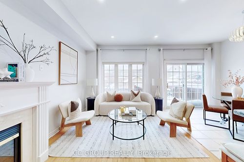 17 Lander Cres, Vaughan, ON, L4J8V3 | Card Image