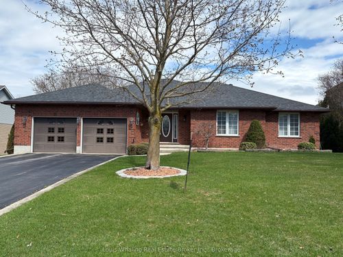 711 21st A Ave, Hanover, ON, N4N3M2 | Card Image