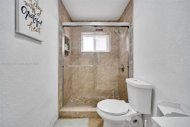 0 - 1360 W 4 Th Ln, House other with 3 bedrooms, 3 bathrooms and null parking in Hialeah FL | Image 23