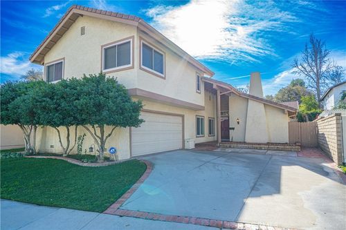 23540 Via Amado, Valencia, CA, 91355-3017 | Card Image